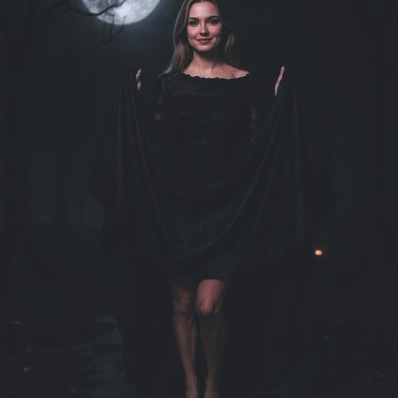 Black Wedding Dress / Evening Gown Size 6 NWT - Picture 8 of 13